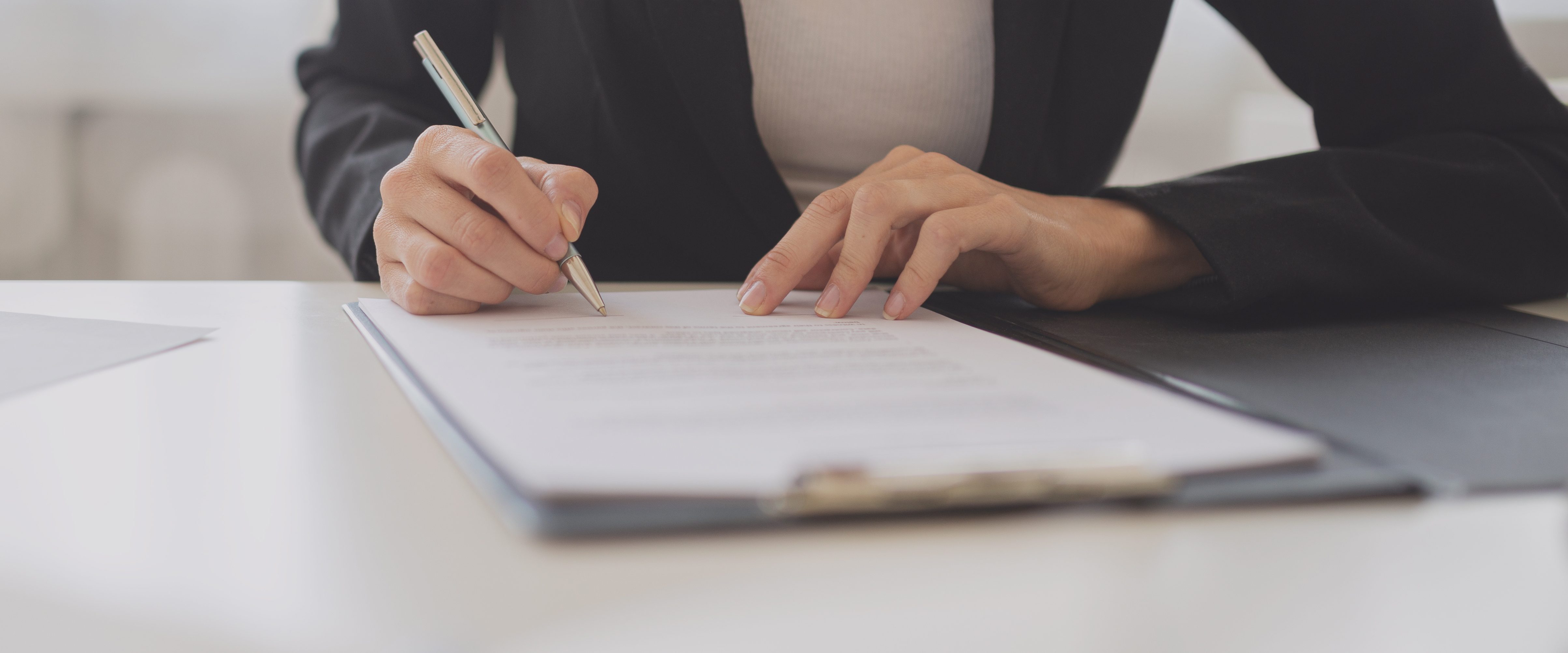 BC Pay Transparency Act – mandatory reporting drops from 300 employees to 50 in 2026
